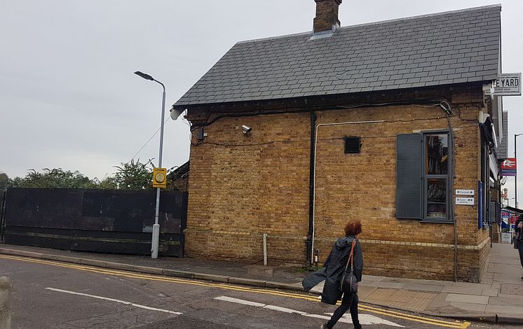 Palmers Green station before