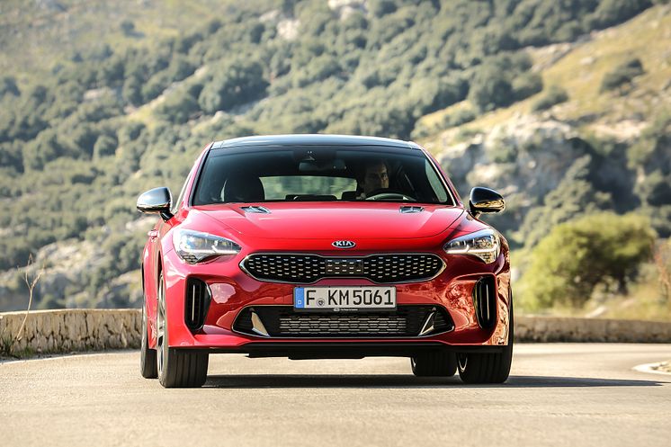 Kia Stinger_117