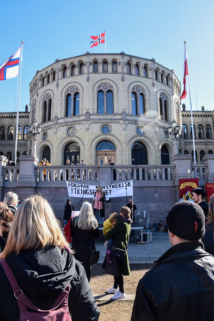 Forsvar kunstnerisk ytringsfrihet – solidaritet med kunstnerne