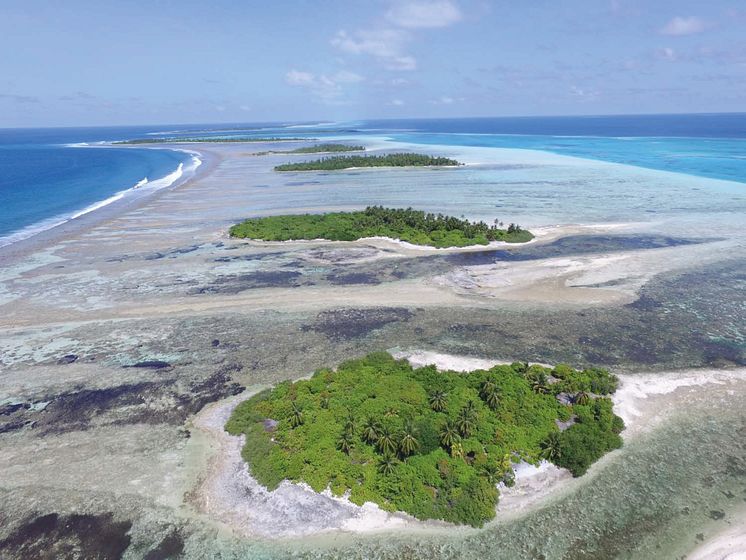 Coral reef rim islands, Huvadhoo Atoll (Photo credit: Prof. Paul Kench)