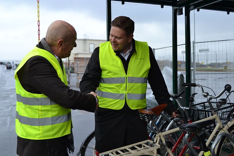 Per Ankersjö (C) inviger Brommas nya och förbättrade cykelparkering
