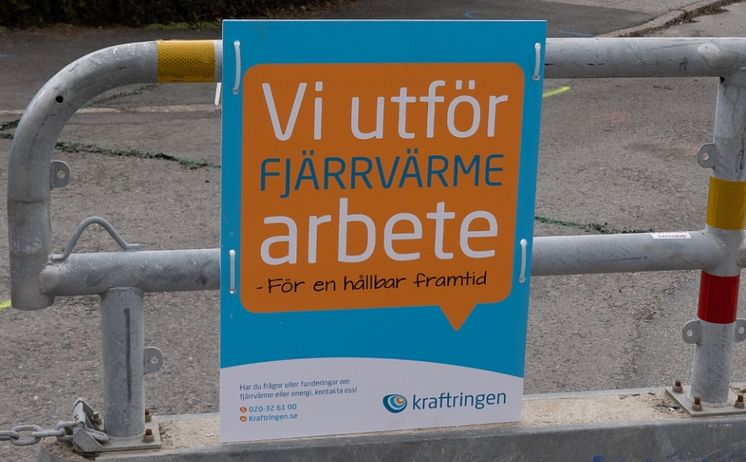 skylt-fjarrvarmearbete.Foto.Leif Ingvarsson