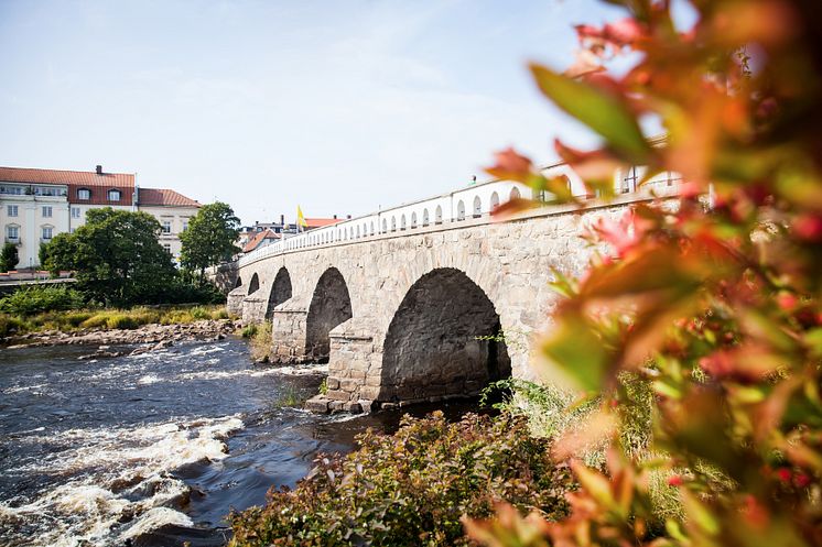 Tullbron