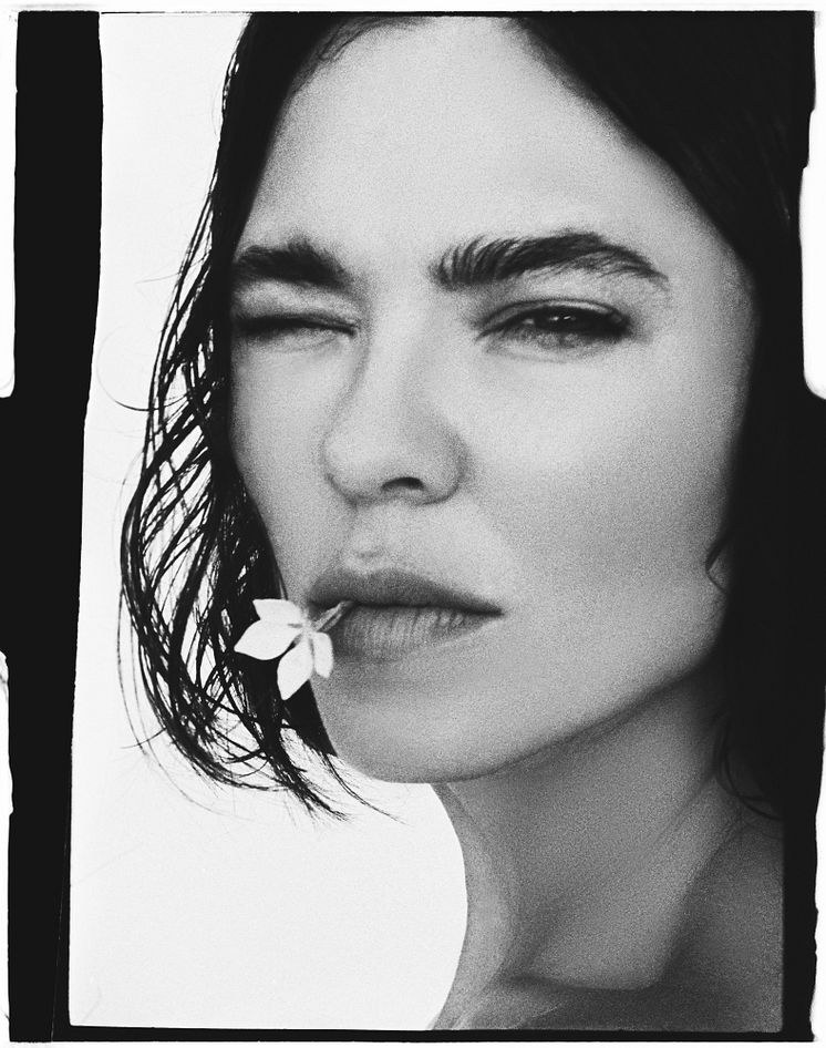 ninakraviz_credit_katebellm.jpg
