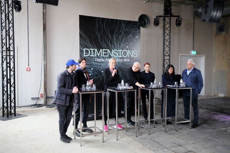 Die Organisatoren der Ausstellung „DIMENSIONS" beim Pressegespräch