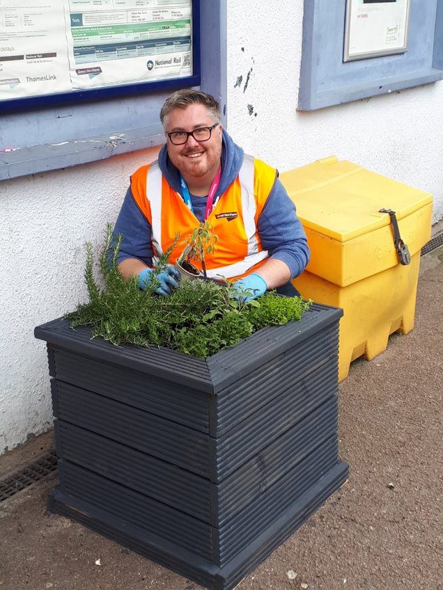 Potters Bar station planting