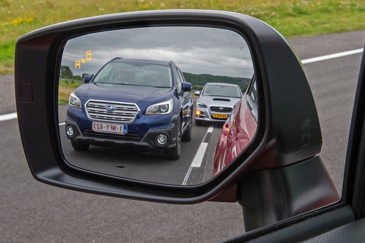 Subaru Levorg med döda vinkel-varning