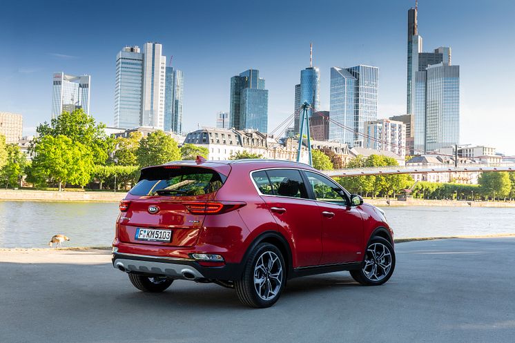 Kia Sportage stat_rear