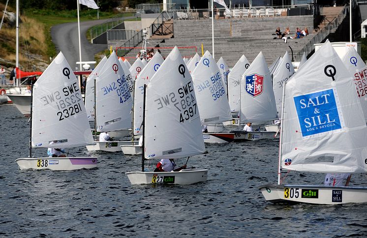 Optimisternas start i Lilla Tjörn Runt