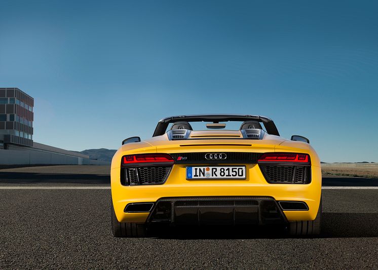 Audi R8 Spyder - bag