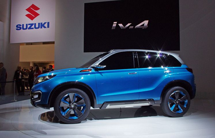 Suzuki iV-4 verdenspremiere