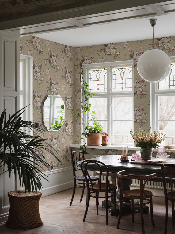 FloralCharm-4_Image_Roomshot_Livingroom_Item_4250_PR