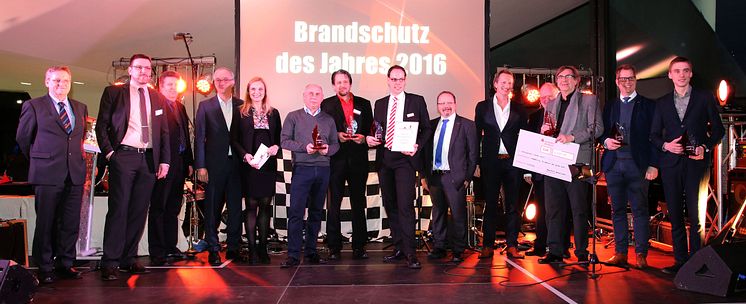 Die glücklichen Gewinner des "Brandschutz des Jahres 2016"