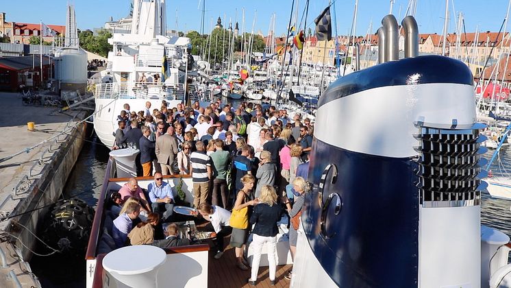 Mingel på M/S Blue Charm i Almedalen