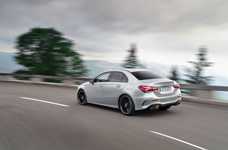 Mercedes-Benz A-Klass Sedan5