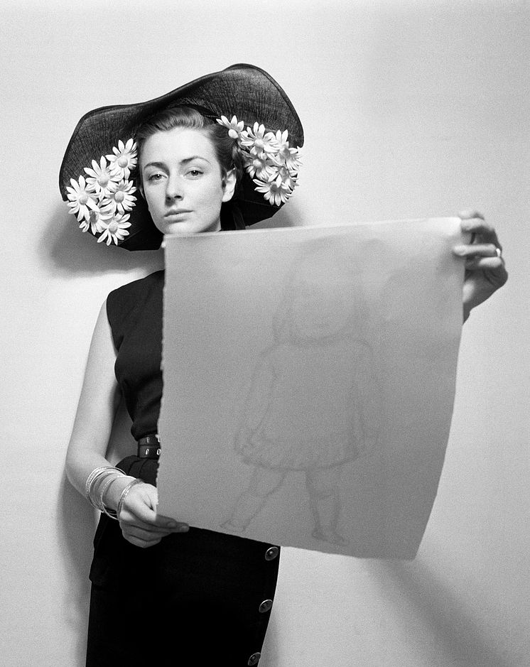 Hattmode för tidningen Idun, 1952. Foto Kerstin Bernhard, Nordiska museet.