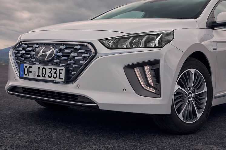 Nya Hyundai IONIQ Plug-in Hybrid.