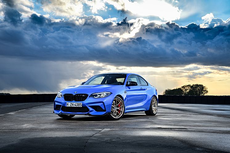 BMW M2 CS