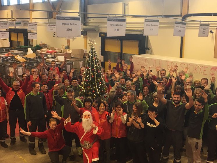Skikkelig julestemning på terminalen i Stokke.