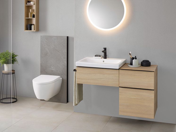 2023_iCon Bathroom with lay-on washbasin, Monolith Plus light off, WC wall-hung white matt, Option Mirror Round 60 light on_sideview 4_Big Size