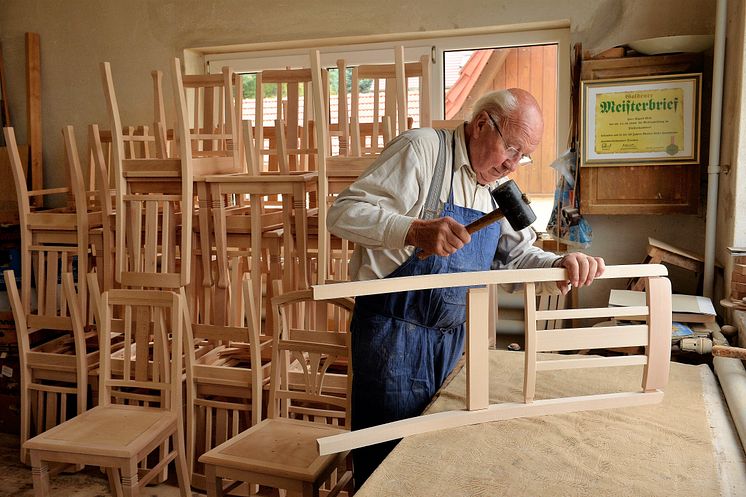 Holzstuhlbau_Dt.Stuhlbaumuseum_Foto_TVE_E.Kamprath