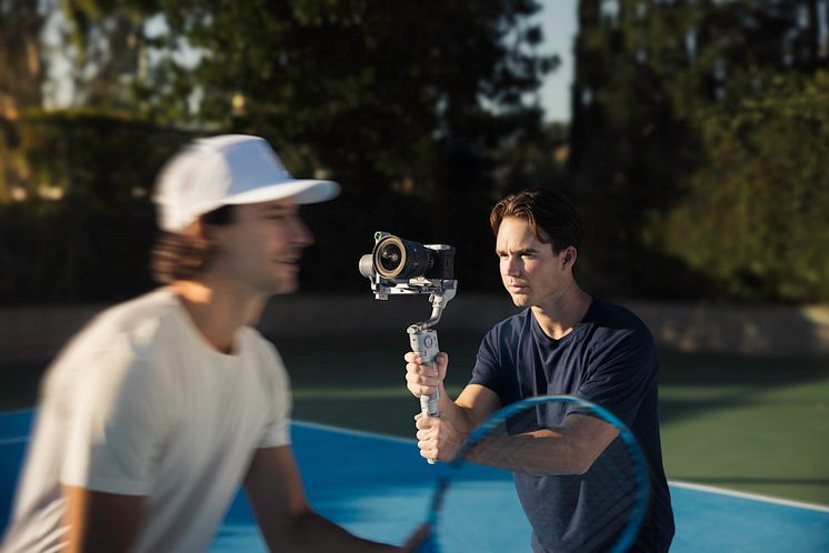 RS 4 Mini  - Tennis Scenario Shooting Frontward KV.jpg