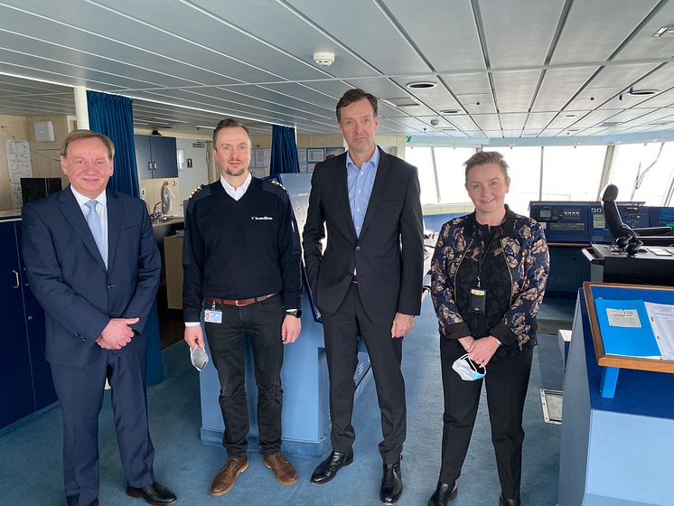 Mdb Ingo Gädechens zu Besuch bei Scandlines