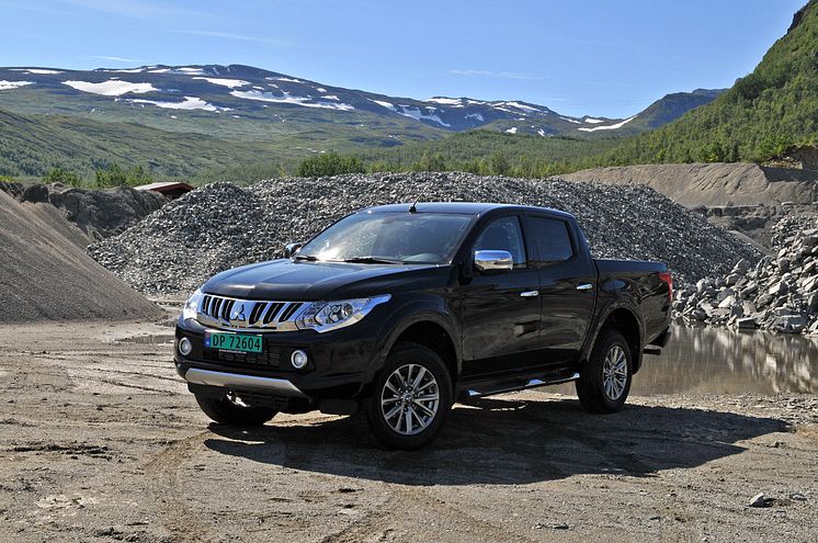 Mitsubishi L200 2016