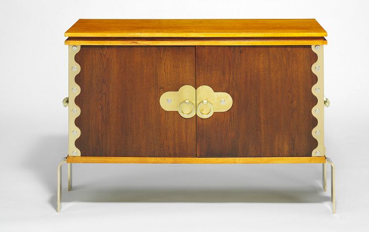 Orla Høyer: A pair of unique low cabinets (1941)