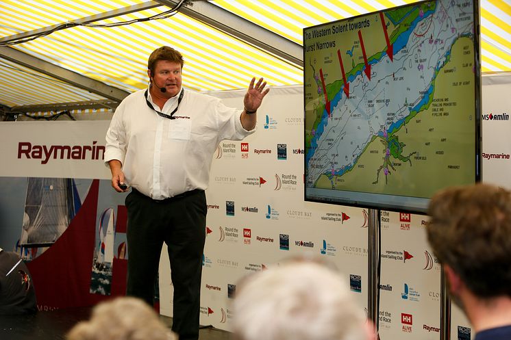 High res image - Raymarine - Simon Rowell Presenting 2017 RTIR Weather Briefing