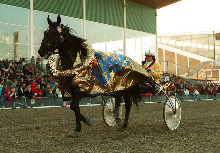 Copiad och Erik Berglöf 