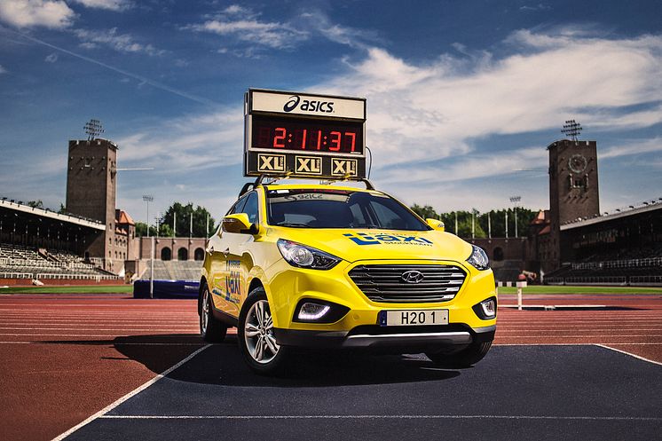 Hyundai ix35 Fuel Cell - Ledarbil på Stockholm Marathon 2016