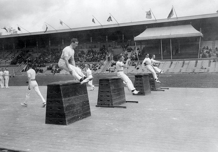 Gymnastikuppvisning 1913. 