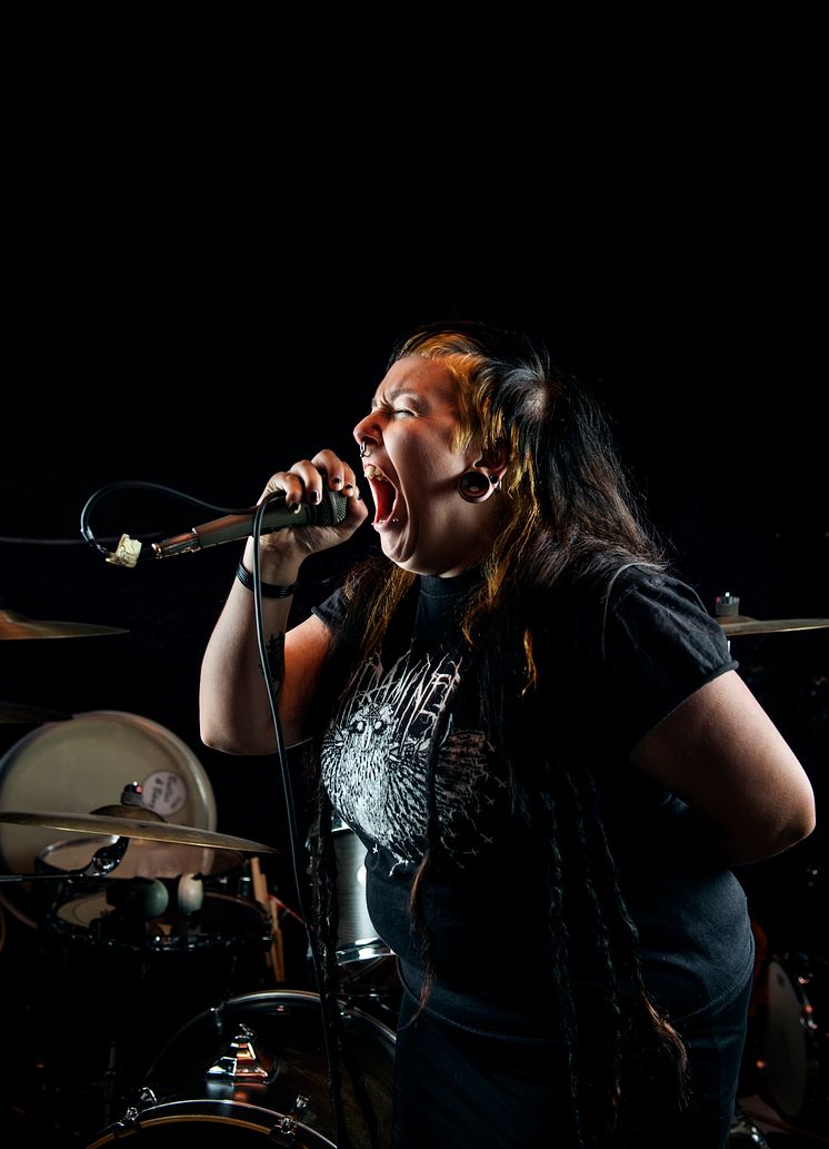 Kaysa Timmerbacka, vokalist i punkbandet Contorture