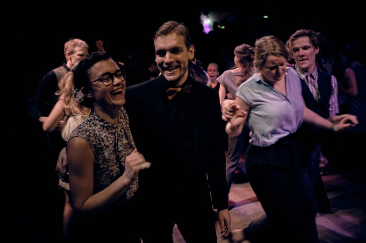 Lindy Hop på HepTowns Club HepCat 