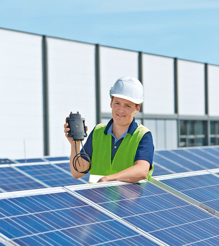 Work safely on photovoltaic systems