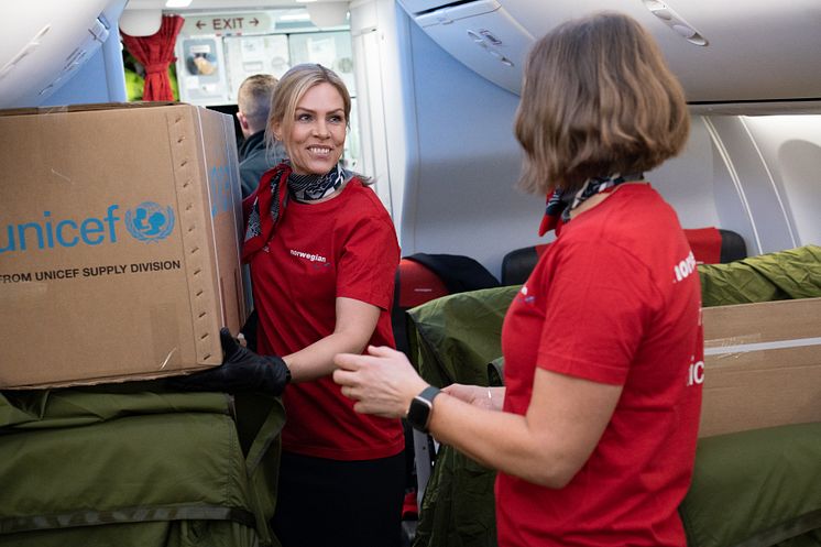 Norwegian lastar på nödhjälp 