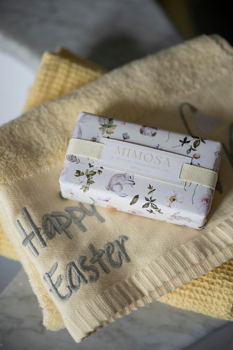 Easter Bunny tvål 129_90kr, Happy Easter handduk 40x60cm 149_90kr