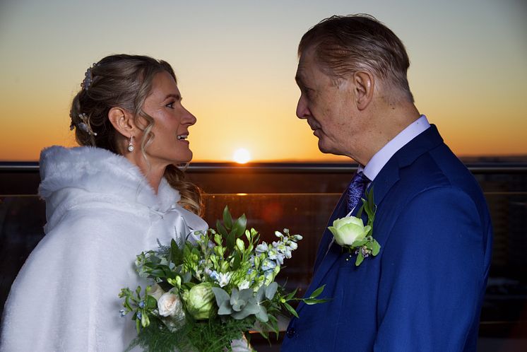 Doug och Dina i profil.jpg