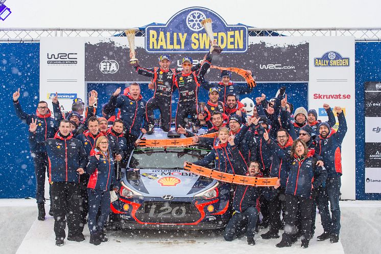 Hyundai tar dubbla pallplatser i Rally Sweden.