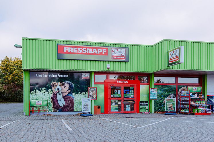 Frontansicht des "alten" Fressnapf-Marktes in Erkelenz 2019