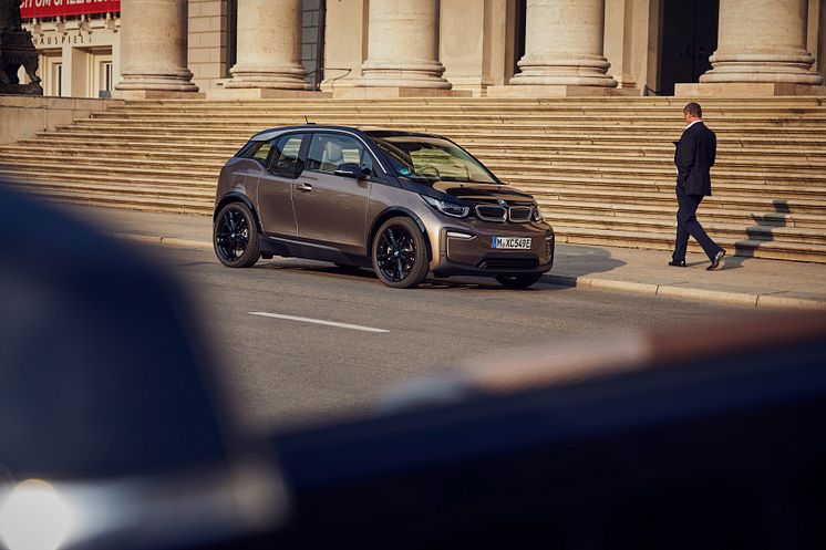 BMW i3 (120 Ah) och BMW i3s (120 Ah)