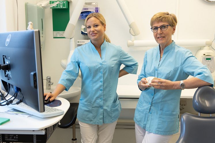 Emilia Skogkvist och Ingrid Nyberg Berglund.