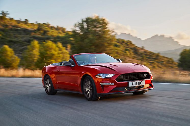 FORD_2019_MUSTANG_55_03