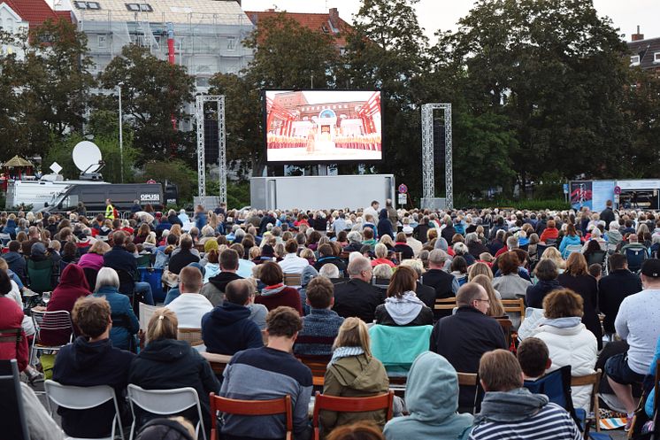 Liveuebertragung_Turandot_Bluecherplatz_2017_@Kiel-Marketing (3)