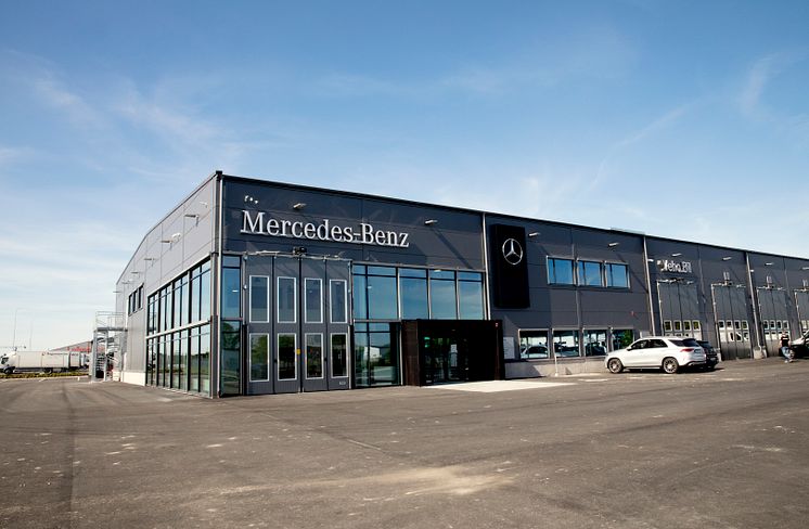 Mercedes09