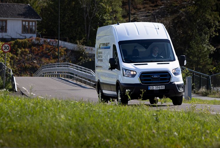 Ford E-Transit 2022