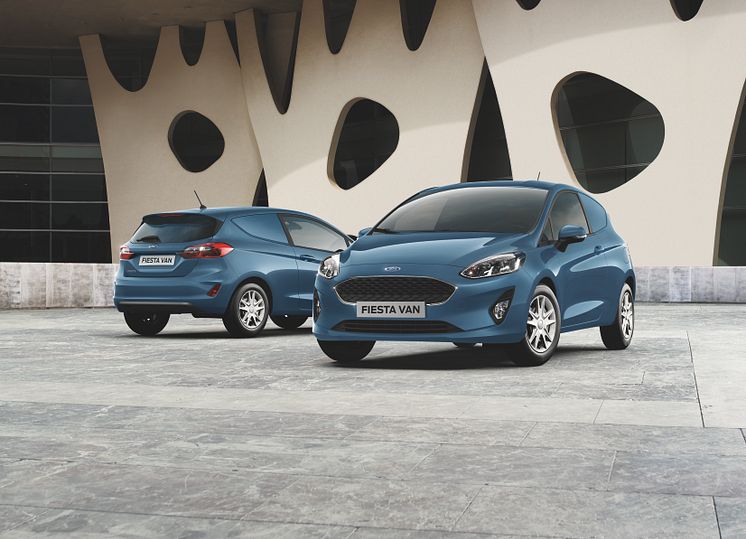 2018_FORD_FIESTA_VAN_12