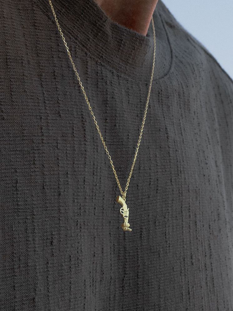 Men_s Necklace Gold.jpg
