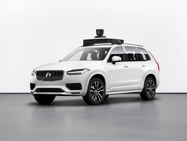 Volvo_Cars_and_Uber_present_production_vehicle_ready_for_self-driving 7